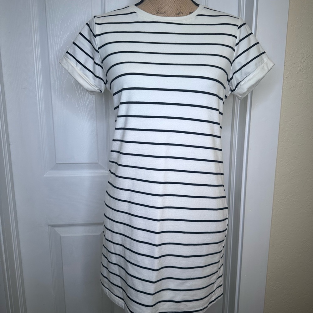 Lulu's Black and White Striped T-Shirt Dress